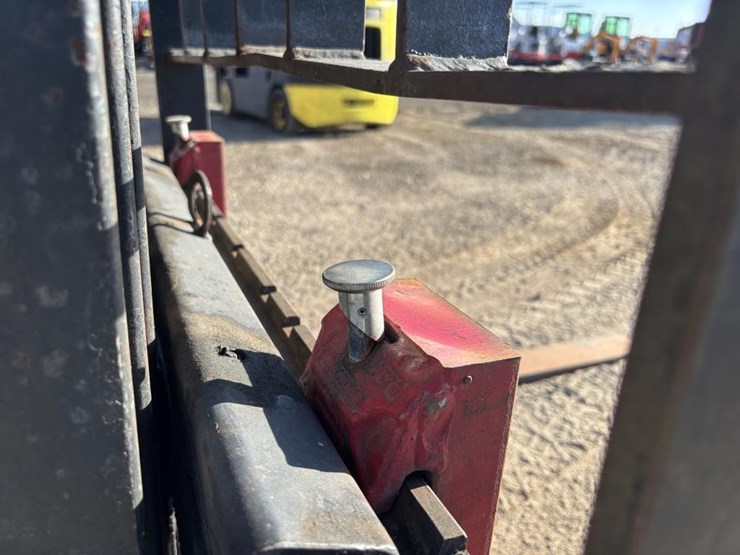 caterpillar-gc25-image-11