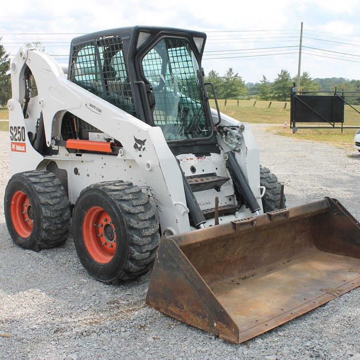 BOBCAT S250