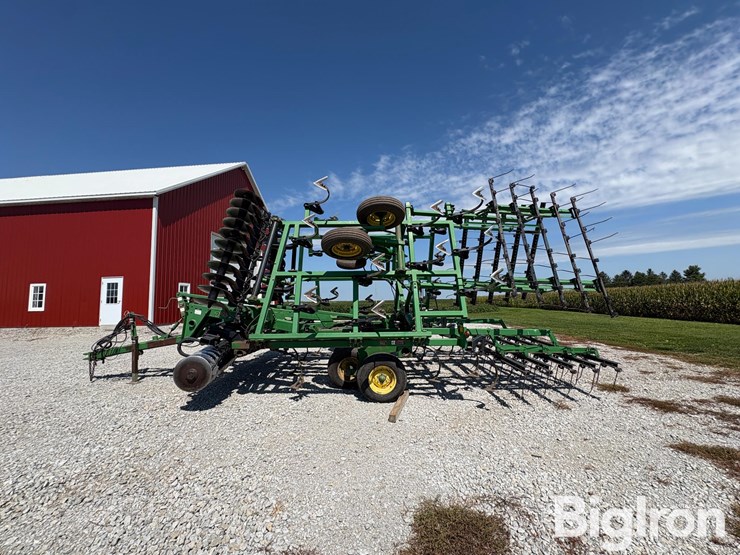 john-deere-726-image-9