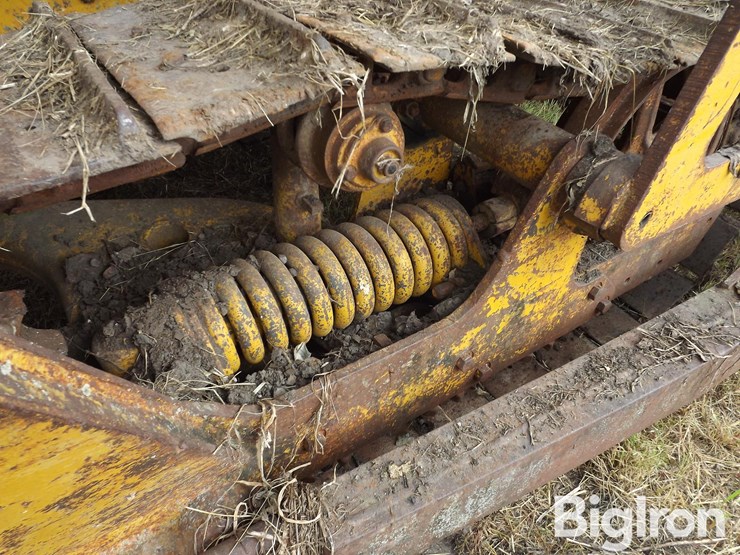 caterpillar-d4-image-18