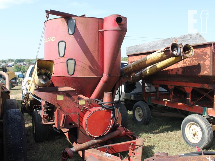 new-holland-357-image-1