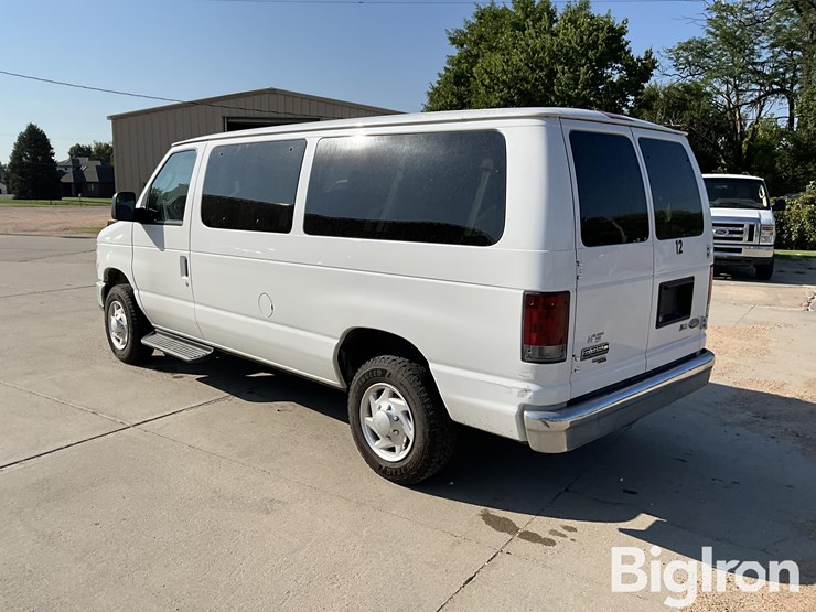 2012-ford-e350-xlt-image-7