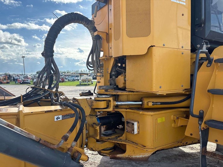 2015-deere-410e-image-20