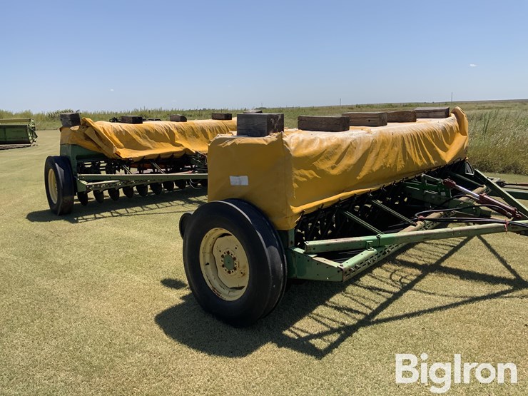 john-deere-8300-image-10