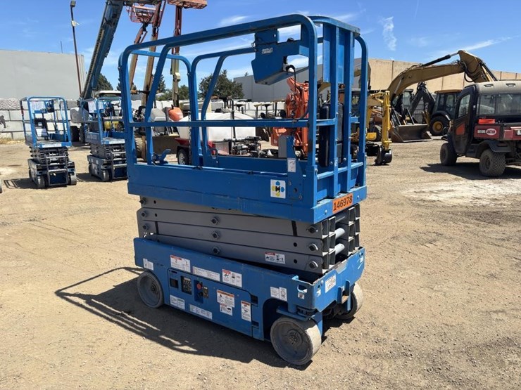 2015-genie-gs1930-image-2