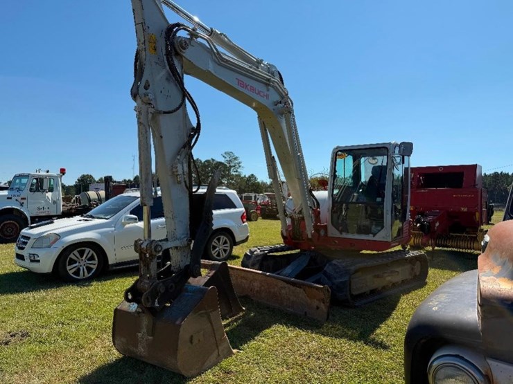 takeuchi-tb290-image-2