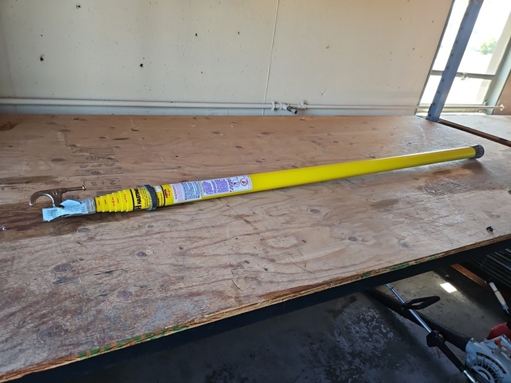 (2)-hasting-hot-stick-measuring-poles-image-1