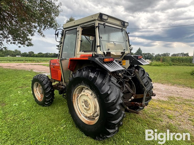 1995-massey-ferguson-390t-image-7
