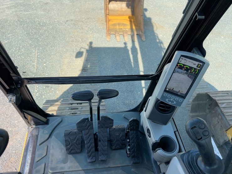 2016-caterpillar-325flcr-hydraulic-excavator-image-38