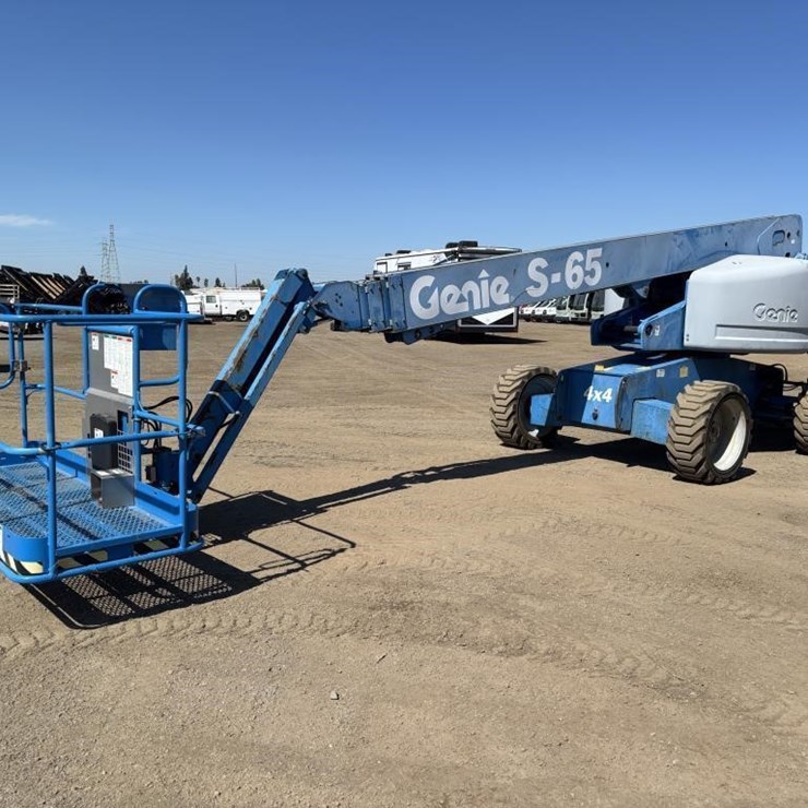2004 GENIE S65