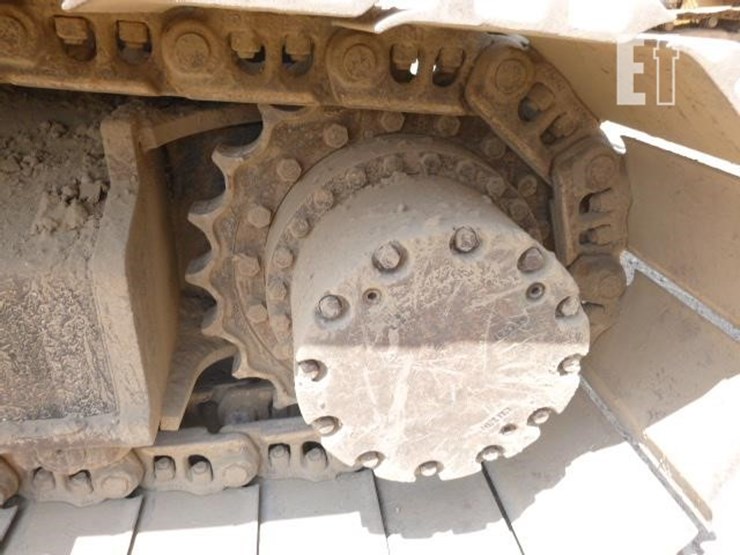 2017-deere-210g-lc-image-39