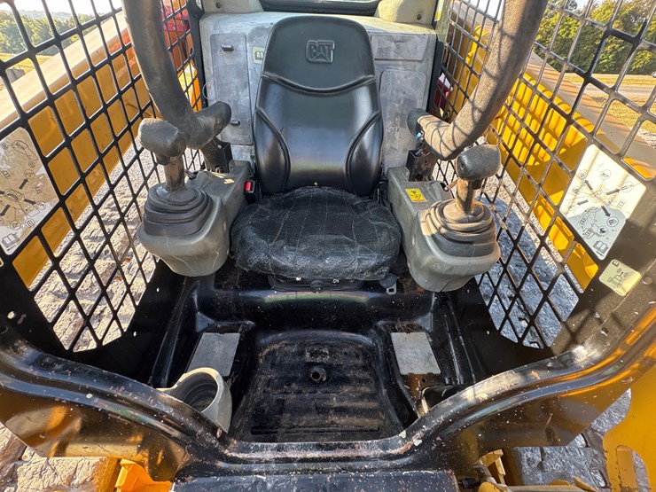 caterpillar-289d-image-12