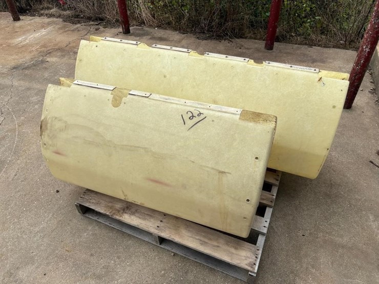 misc-ih-fertilizer-boxes-image-1