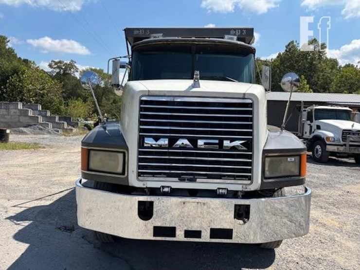 1991-mack-ch613-image-2
