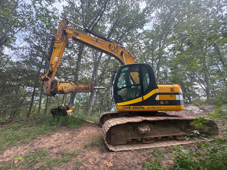 #36-•-jcb-235-excavator-image-1