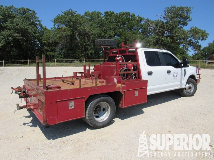 2022-ford-f350-image-3