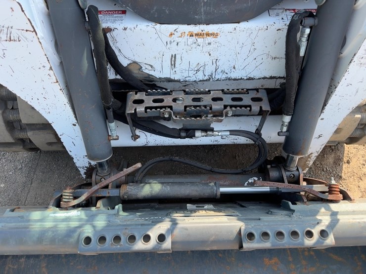 2019-bobcat-t590-image-10