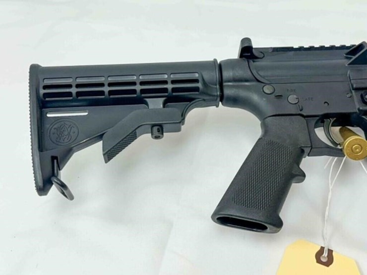 smith-&-wesson-m&p15-22-.22lr-rifle-image-7