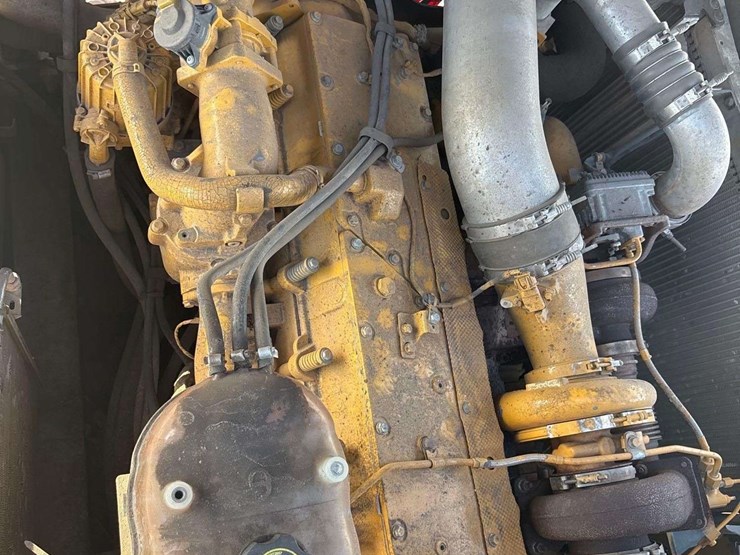 2015-deere-410e-image-9