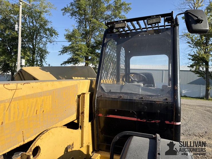 2002-caterpillar-th83-image-12