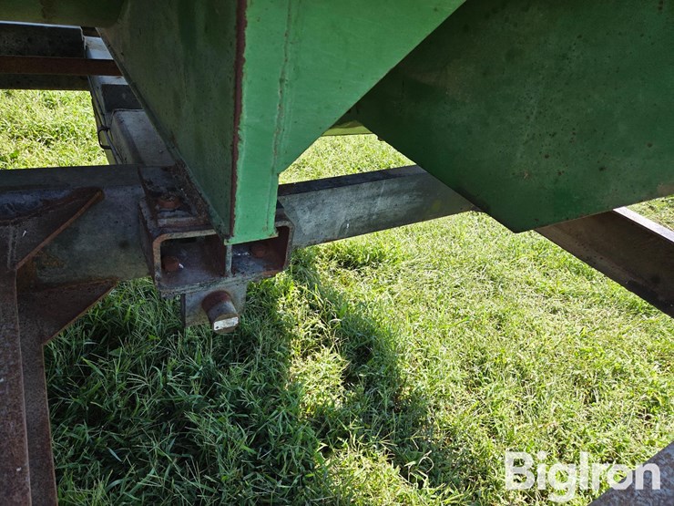 john-deere-135-image-19