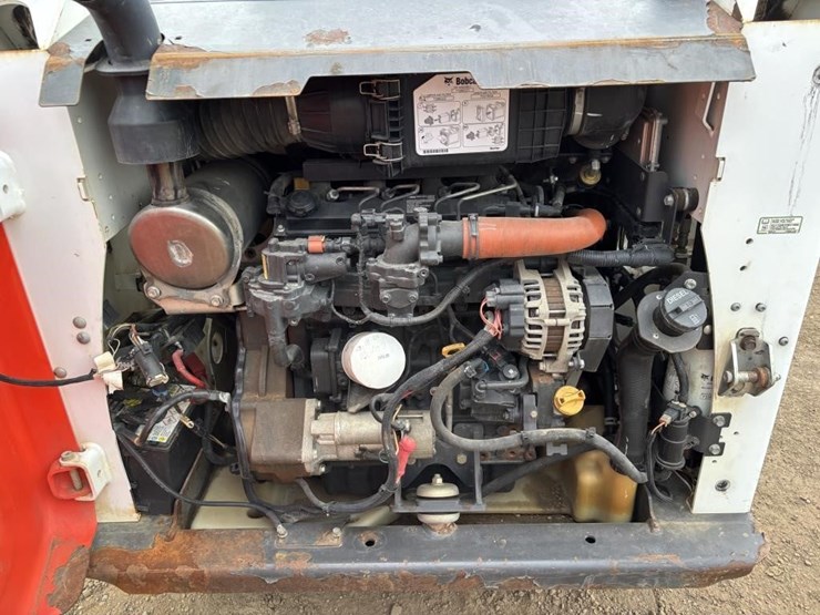 2022-bobcat-t550-image-29