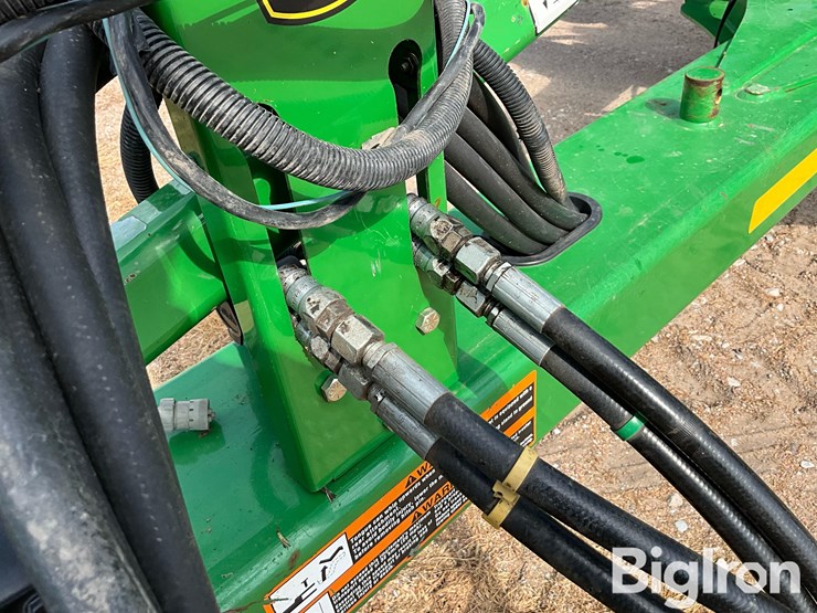 john-deere-15-image-13