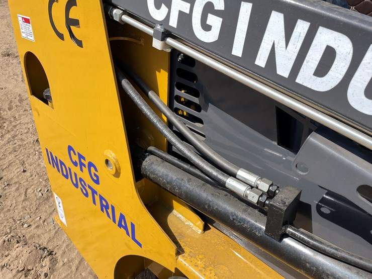 #9457-•-unused-2025-cfg-skid-steer-loader-image-19