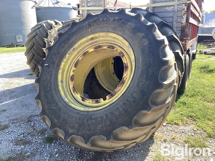 john-deere-4920-image-1