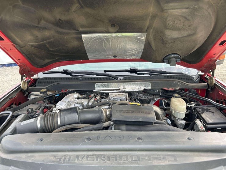 2017-chevrolet-silverado-3500hd-image-8