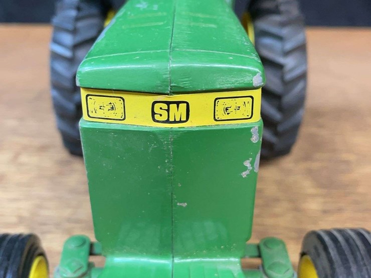 john-deere-16-image-7