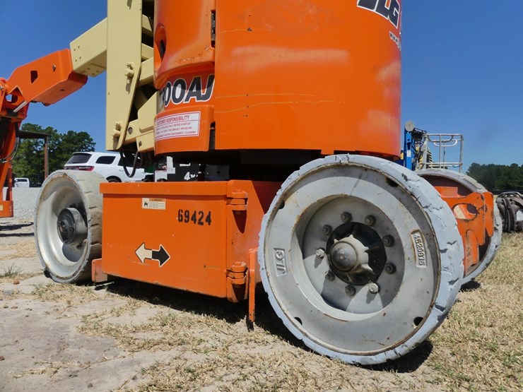 jlg-e300aj-image-6