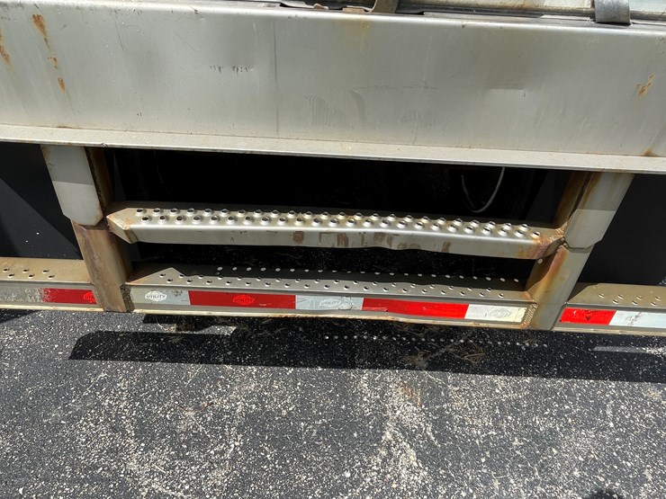 2013-utility-van-image-13