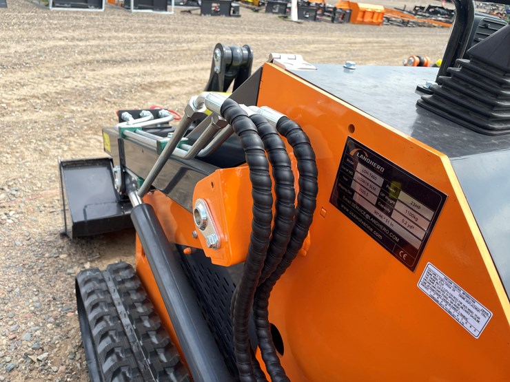 #9365-•-unused-2025-landhero-mini-skid-steer-loader-image-14