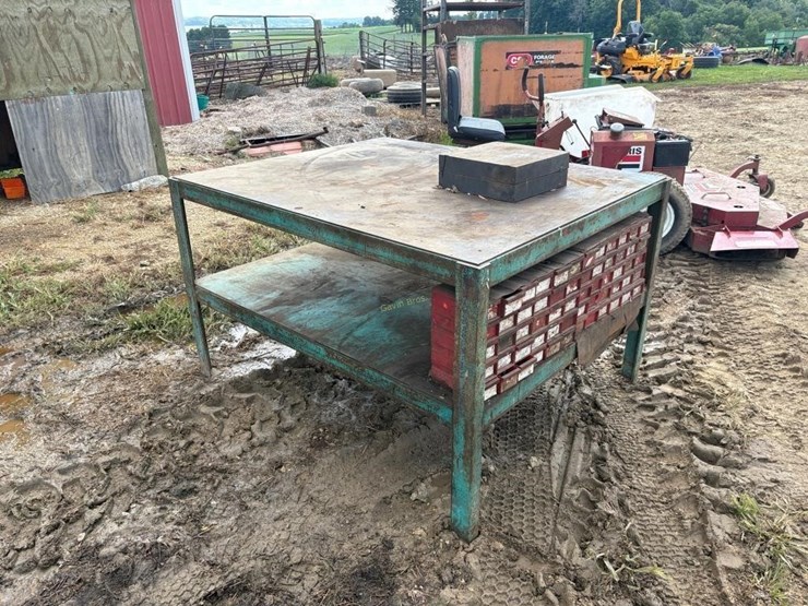 metal-workbench-w/bolt-bins-image-3