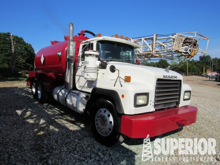 1998-mack-rd688s-image-2