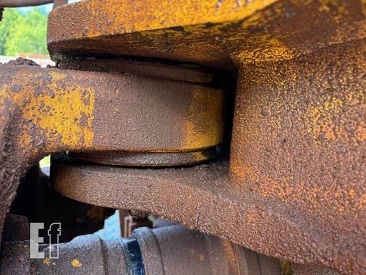 1998-volvo-a40-image-23