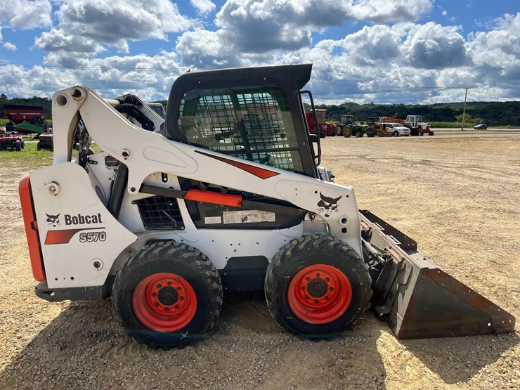 2018-bobcat-s570-image-6