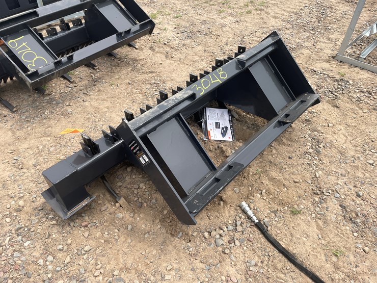 #3048-•-unused-2025-wolverine-skid-steer-ripper-attachment-image-4