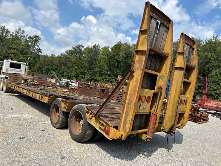 #86-•-45-ft-terra-tech-ttlb-30-2h-low-boy-trailer-with-hydraulic-ramps-image-3