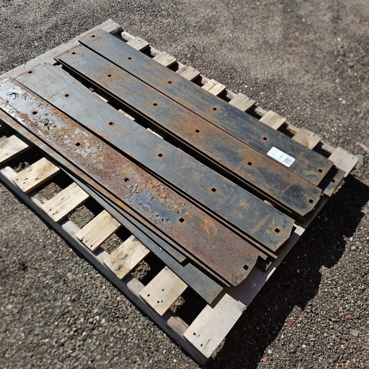 QUANTITY OF V-PLOW CUTTING EDGES