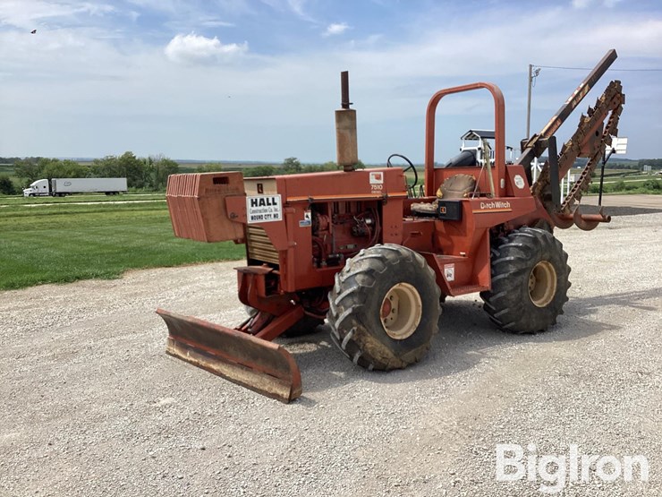 ditch-witch-7510-image-1