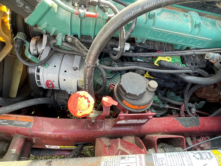 2011-unknown-volvo-image-53