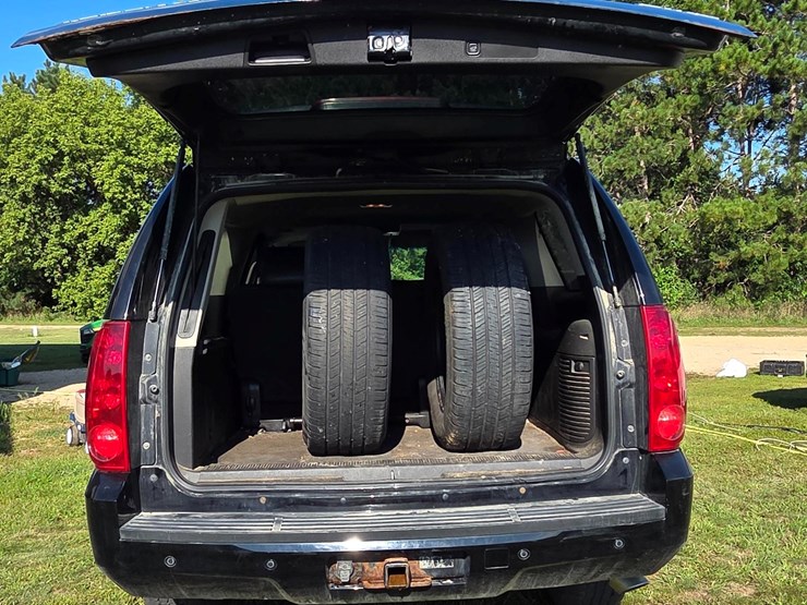 2009-gmc-yukon-xl-image-9