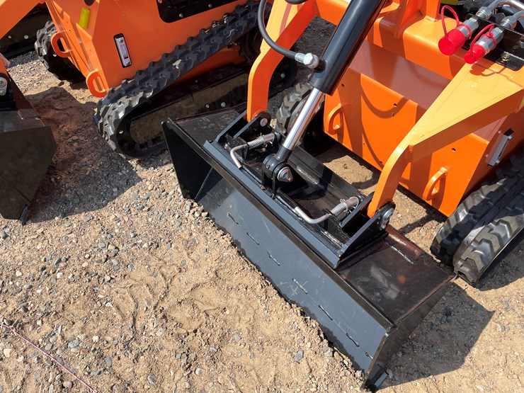 #9289-•-unused-2025-landhero-mini-skid-steer-loader-image-5
