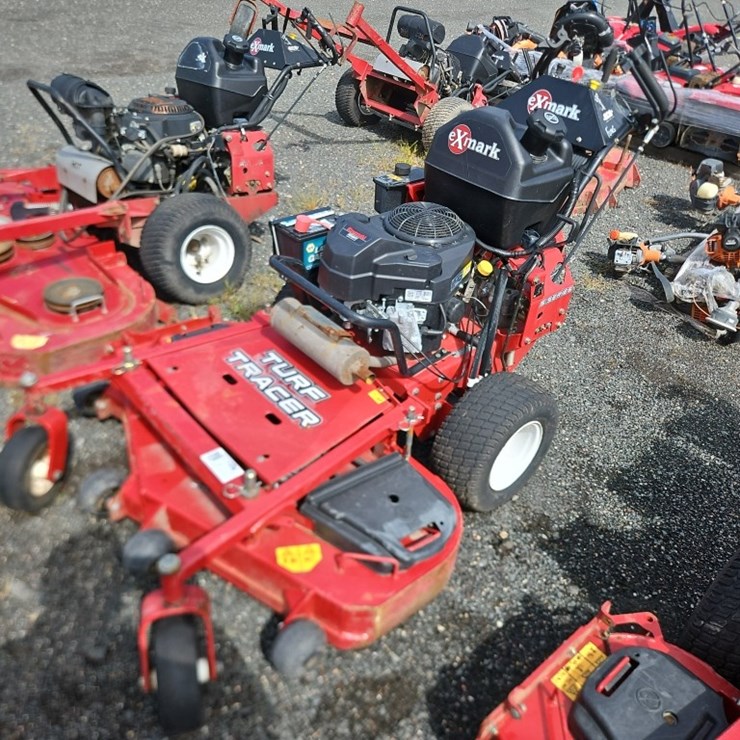EXMARK TURF TRACER WALK BEHIND MOWER