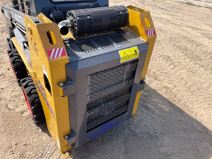 #9456-•-unused-2025-cfg-skid-steer-loader-image-21