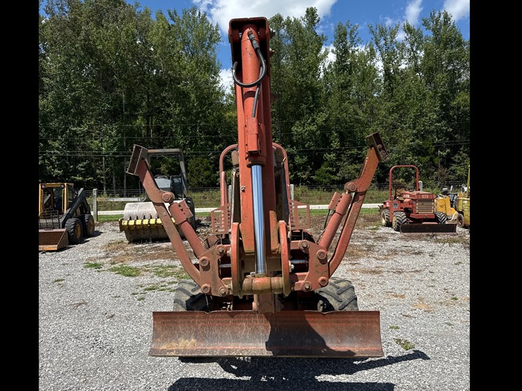 2000-ditch-witch-z5700-image-2