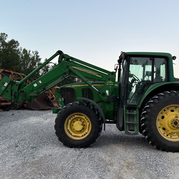 JOHN DEERE 7420