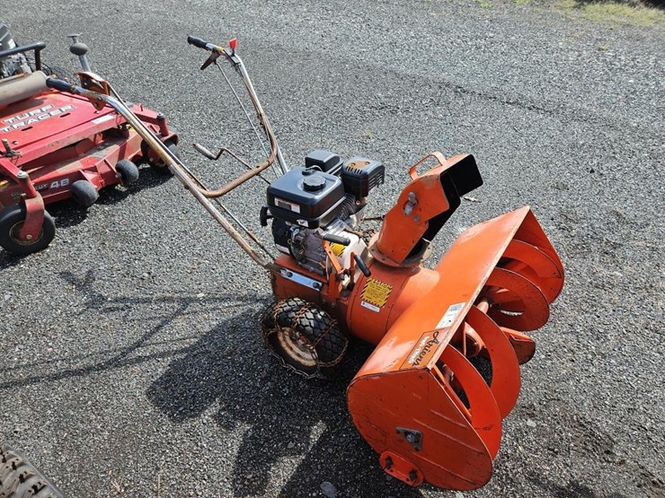 ariens-sno-thro-32"-snow-blower-image-2